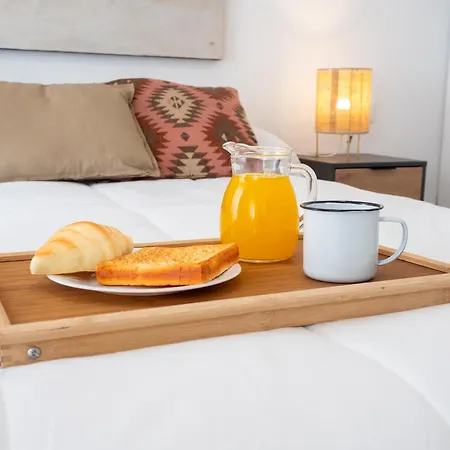 Bhost - Nieves Cordoba